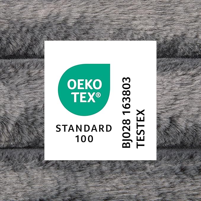 TOWN & COUNTRY LUXE CuddleTown Ribbed Bubble Stripe Pillow Crate Mat Pet Bed, Machine Washable Cover, Soft & Calming, Non-Slip Bottom, Dark Grey, Small 30"x21"x3"