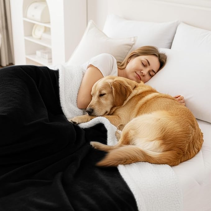 Smiry Waterproof Blanket Throw for Large Dogs, Soft Reversible Dog Blanket for Sofa Couch Bed, Washable Leakproof Sherpa Fleece Furniture Couch Protector(40"x60", Black/White)