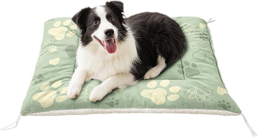 Dog Crate Bed Washable Crate Pad Green Love Printed Soft Fluffy Pet Sleeping Mat for Large Medium Small Animals(Love S)