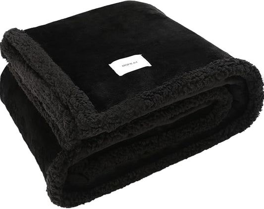 Waterproof Pet Blanket for Medium Large Dogs Washable Fluffy Thick Jacquard Shag Fleece Warm Sherpa Pet Blanket Cats Puppy Couch Protection (Black L57*65inches)