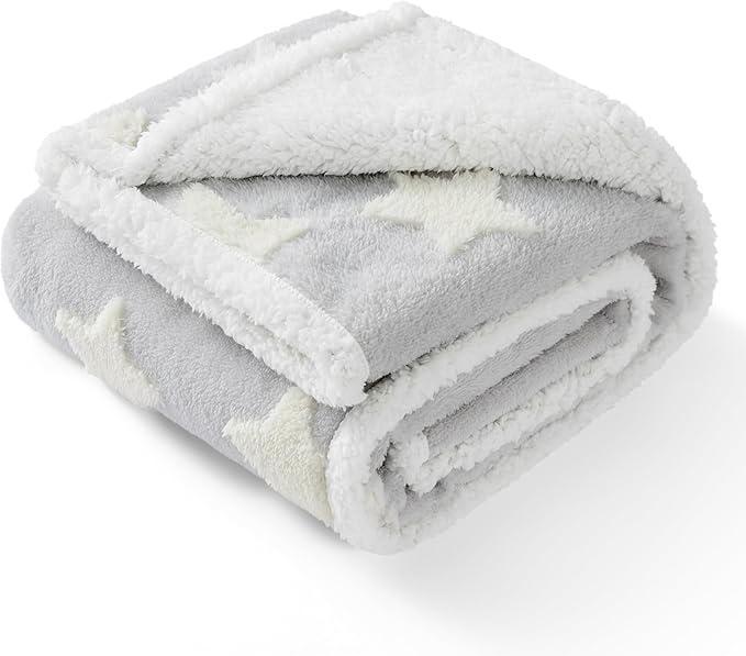 LE SURE Waterproof Dog Blanket for Medium Dogs - Washable Double Sided Dog Blankets with Warm Jacquard Shag and Soft Sherpa Fleece, Pet Cat Blanket for Couch Protection, 3D Textured Star, Grey