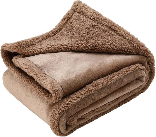 Waterproof Pet Blanket for Medium Large Dogs Washable Fluffy Thick Jacquard Shag Fleece Warm Sherpa Pet Blanket Cats Puppy Couch Protection (Light Coffee L57*65inches)