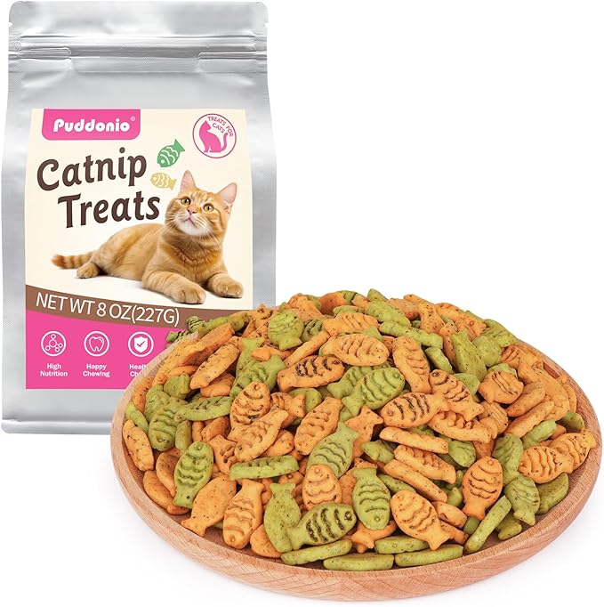 Puddonio Catnip Cat Treats, Chicken and Salmon Flavor Cat Snacks, Training Biscuits Treats for Cats, Crunchy Fish Shape Adult Cat Biscuits, 8 oz