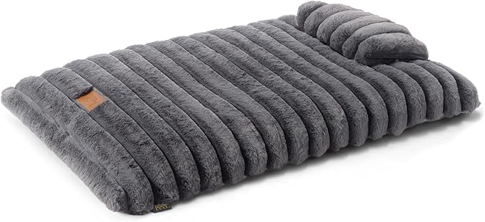 TOWN & COUNTRY LUXE CuddleTown Ribbed Bubble Stripe Pillow Crate Mat Pet Bed, Machine Washable Cover, Soft & Calming, Non-Slip Bottom, Dark Grey, Large 42"x28"x3"