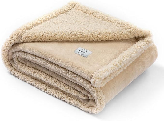 Waterproof Dog Blanket Reversible Pet Bed Cover Puppy Fluffy Cream Blankets Leakproof Sofa Couch Cover Cat Pet Blanket for Warm Washable-S