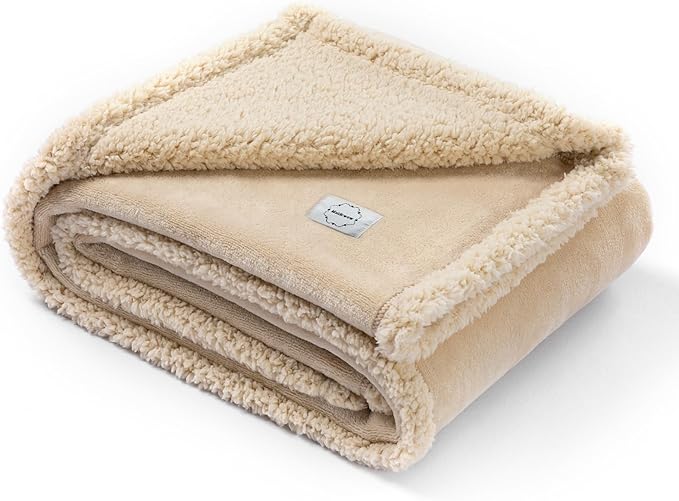 Waterproof Dog Blanket Reversible Pet Bed Cover Puppy Fluffy Cream Blankets Leakproof Sofa Couch Cover Cat Pet Blanket for Warm Washable-L