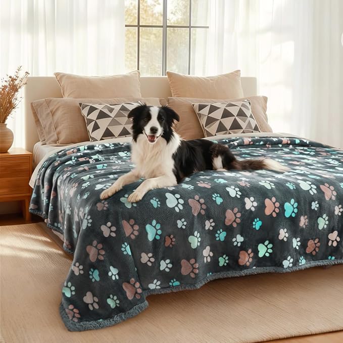 Luciphia Waterproof Pet Blankets for Couch Sofa Bed Cover Cat Liquid Pee Proof Washable Soft Fluffy Large Dog Blanket Reversible Furniture Protection Puppy Grey Paw Thicken X-Large（85" x 57"）