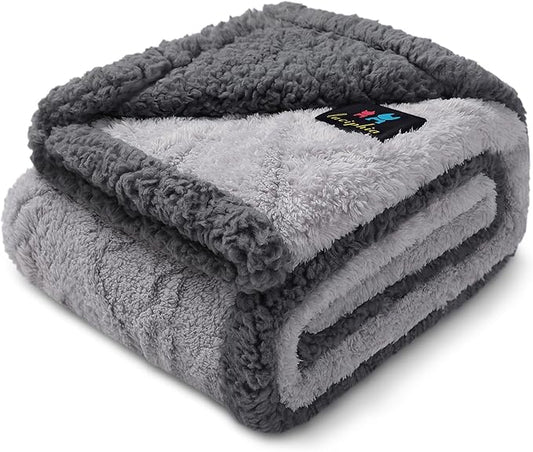 Luciphia Waterproof Pet Blanket, Liquid Pee Proof Dog Blankets for Sofa Bed Couch, Reversible Sherpa Fleece Furniture Protector Cover for Small Medium Large Dogs Cats,Light Grey Medium（57" x 40"）