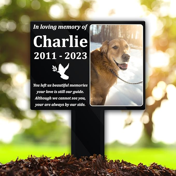 Personalized Pet Memorial Grave Markers Dog in Picture Deceased Customized Dog Rememberance Passing Away Heartfelt Sentimental Quote Frame Gift for Pet Owner Christmas Meaningful Birthday Gift