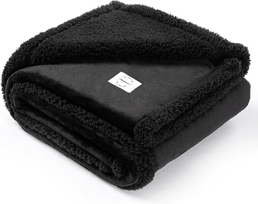 Waterproof Pet Blankets for Medium Dogs Small Cats Black Calming Pets Sherpa Blanket Fluffy Bed Sofa Couch Covers Puppy Leakproof Washable Cover for Warm-Black,M-57x40in