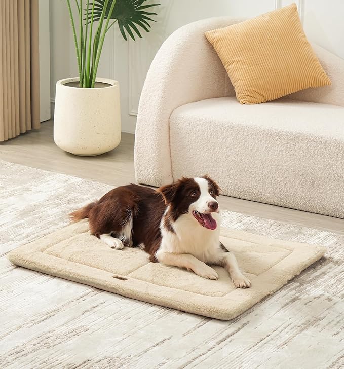 Made4Pets Dog Crate Pad Bed for Medium Dogs, Washable & Reversible, Anti-Slip Kennel Mat for Cozy Sleeping, Soft Fluffy Dog Bed for Indoor & Outdoor Use, 29"x21", Beige