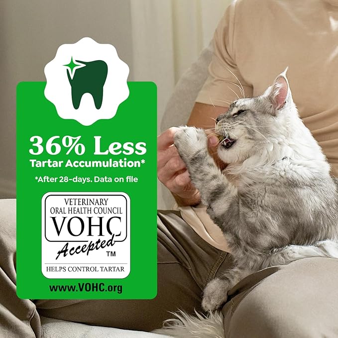 Greenies Feline Veterinarian-Recommended Adult Natural Dental Cat Treats, Tempting Tuna Flavor, 4.6 oz. Pouch