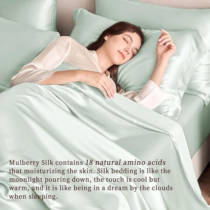 THXSILK Silk Sheet Set 4Pcs, 6A+ Top Grade 100% Natural Mulberry Silk Bed Sheets, Cooling Luxury Bedding Sets Ultra Soft Durable, 1 Fitted Sheet, 1 Flat Sheet and 2 Pillow Shams (Queen, Light Blue)