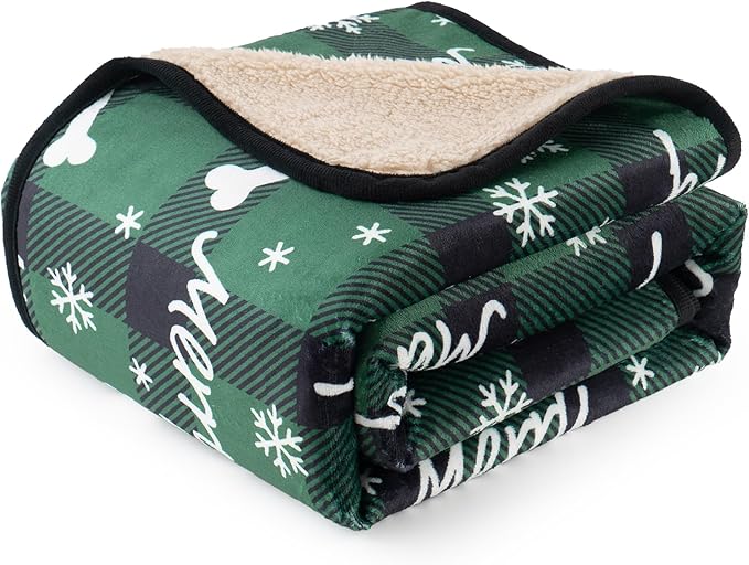 Waterproof Dog Blankets, 30"x40" Cat Blanket for Indoor Cats, Soft Fluffy Sofa Car Bed Protector, Reversible Sherpa Fleece Puppy Blanket for Small Medium Dogs Christmas Decor (Green)