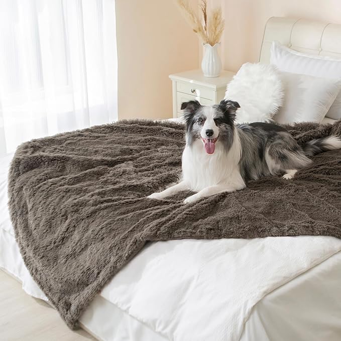 gogobunny Waterproof Dog Blanket for Large Dogs, Cats, Puppy, Reversible Faux Fur Pet Throw Blanket, Washable, Calming Furniture Protection for Sofa Bed (40x50 Inch (Pack of 1), Stone)