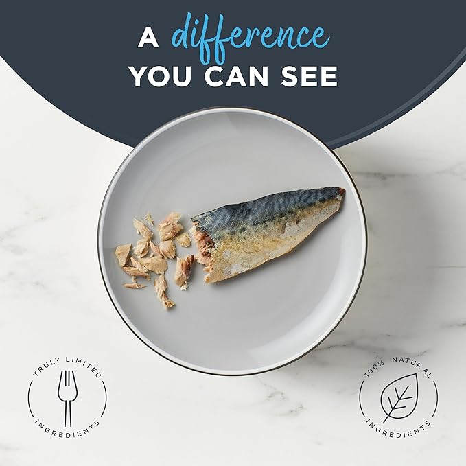 Reveal Natural Whole Protein Fillet Cat Treats, Single Ingredient, Grain Free, High Protein Treats for Cats, for Training, Treating, or Snacking, Whole Mackerel Loin (12 x 1.06 oz Loin)