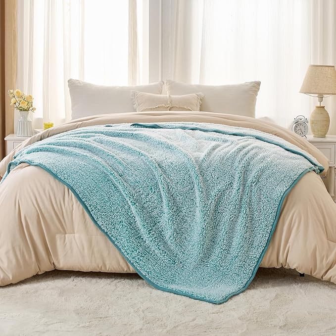 EMME Soft Sherpa Fleece Blanket Reversible Plush Fluffy Large Blanket, Light Weight Warm Decorative Boho Blanket Cover for Sofa, Couch, Bedroom,Travel(Plush Teal,50"x60")