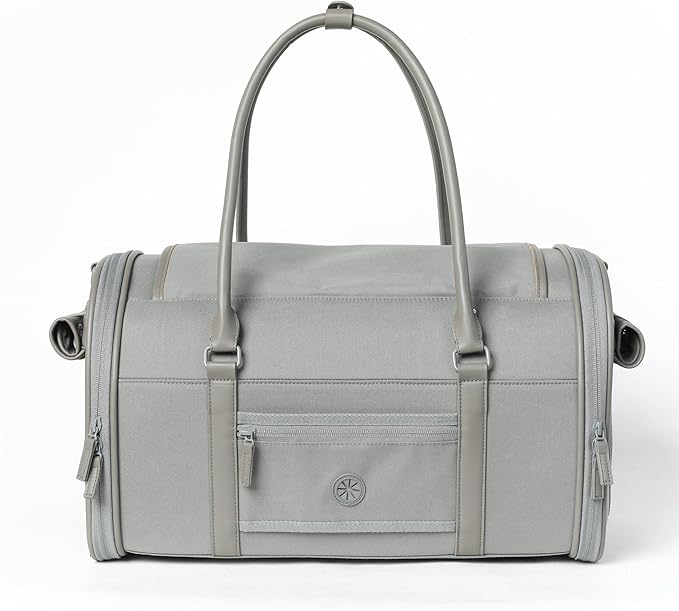 Soft-Sided Pet Carrier for Cats and Small Dogs – Stylish, Airline-Approved Travel Bag with Mesh Ventilation, Collapsible, Removable Pad and Safety Leash, Fits up to 16 lb