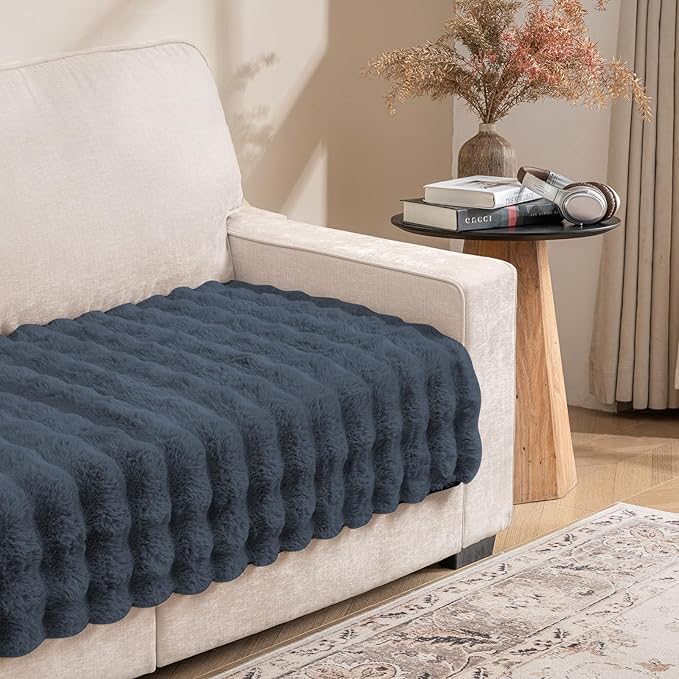 Dogs/Cats Bed Mats, Dog Pad Washable Removable Couch Cover with Anti-Slip Back, Plush Long Fur Mat, Perfect for Small, Medium and Large Dogs.(Noble Gray-Bubble, 30"x90")