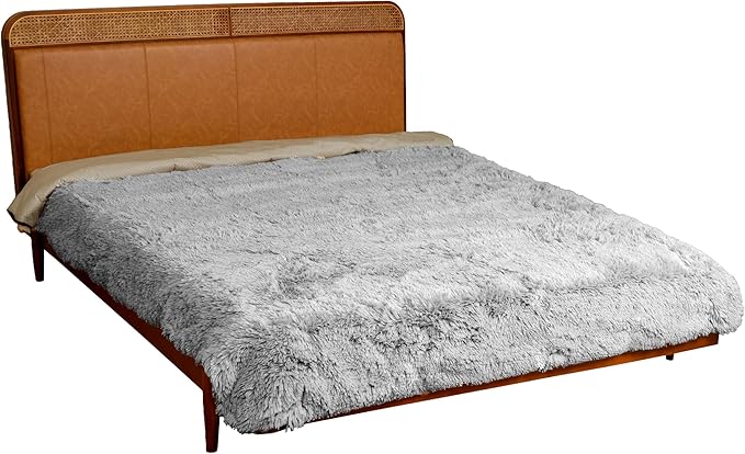 Waterproof Dog Bed Cover, Dog Pad Soft Plush Pet Blanket with Anti-Slip Back for Bed Couch Sofa, Furniture Protector for Small, Medium and Large Dogs and Cats (Light Gray, 82"x102")
