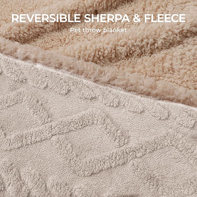 Luciphia Waterproof Pet Blanket, Liquid Pee Proof Dog Blankets for Sofa Bed Couch, Reversible Sherpa Fleece Furniture Protector Cover for Small Medium Large Dogs Cats,Beige-Thicken Small（40" x 28"）
