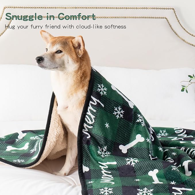 Waterproof Dog Blankets Pet Blanket 60"x80", Soft Fluffy Sofa Car Bed Protector, Reversible Sherpa Fleece Dog Blanket for Large Dogs Christmas Decor (Christmas Green)