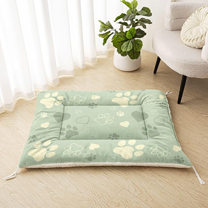Dog Crate Bed Washable Crate Pad Green Love Printed Soft Fluffy Pet Sleeping Mat for Large Medium Small Animals(Love L)