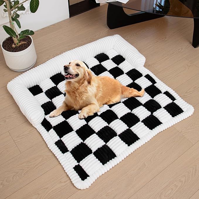 LiveGo Fuzzy Pet Couch Covers for Sofa, Dog Couch Cover Fuzzy Sofa Cover Cream Square Plaid Dog Bed Plush Dog Mat for Furniture Protector for Large Medium Dogs and Cats (Black, 35.4"*35.4")