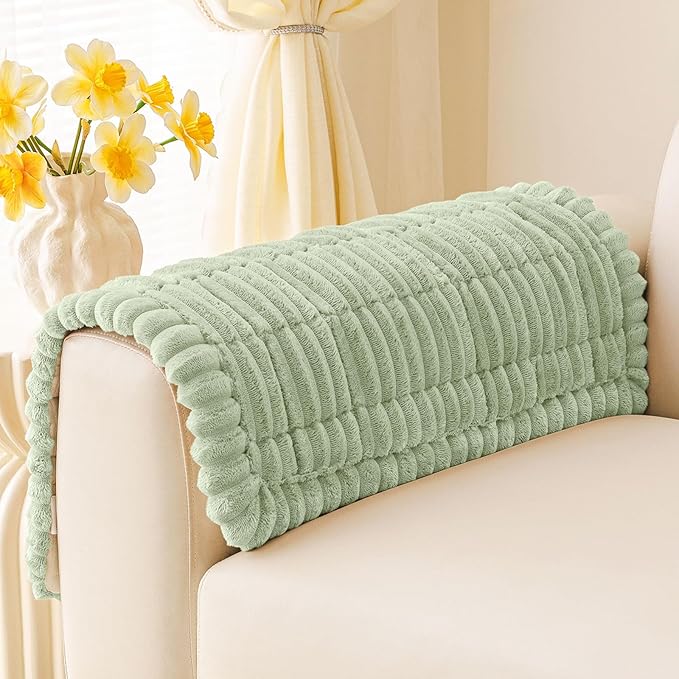 Smiry Couch Cover for Dogs Washable, Non Slip Fuzzy Pet Couch Covers for 3 Cushion Sofa Pet Friendly, Thick Soft Sofa Slipcovers Cushion Protector (Green, 27.6" x 27.6")