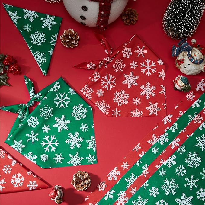 50 Pcs Red and Green Snowflake Bandanas for Dogs Christmas Dog Bandanas Bulk Xmas Kerchief Set Bibs Triangle Scarf for Small Medium Large Doggie Costume Decoration