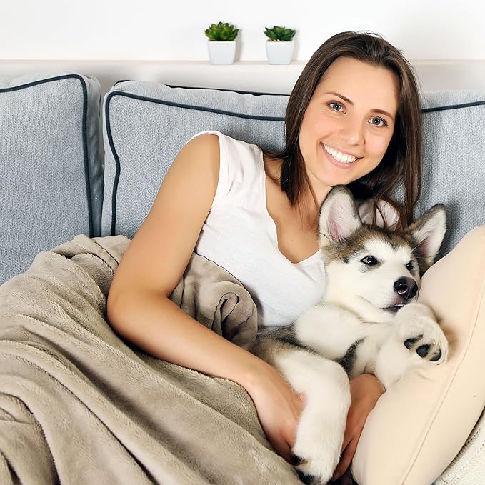 PETMAKER Waterproof Blanket for Pets - Reversible Throw Protects Couch, Car, and Bed from Spills, Stains, or Fur - Plush Blanket (Tan)