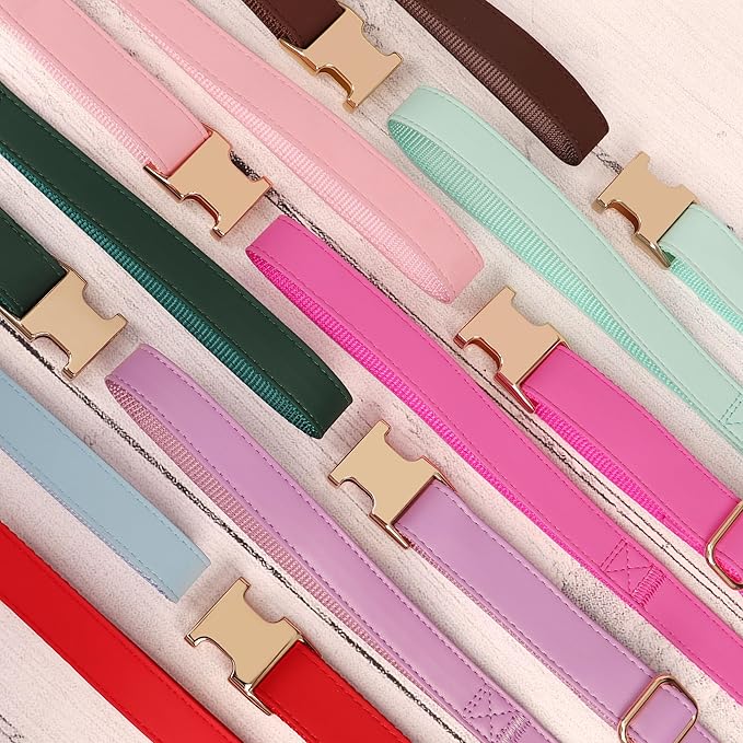 PET ARTIST Soft PU Leather Dog Collar and Leash Set, Bright & Stylish 5FT PU Leather Leash and Collar Set, Durable Pet Collars with Quick Release Metal Buckle for Medium Dogs,Christmas Green,M(13-19")