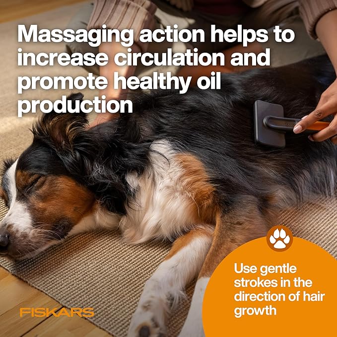 Fiskars Pet Brush